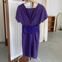 Load image into Gallery viewer, Linen Gianni Versace dress, size XS