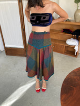 Load image into Gallery viewer, Wool tartan skirt, size XS