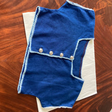 Load image into Gallery viewer, Vintage blue button up top, size S