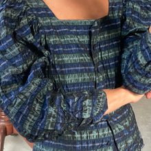 Load image into Gallery viewer, Vintage top with puffy sleeves, size S