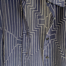 Load image into Gallery viewer, Silk blouse graphic print, size S