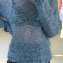 Load image into Gallery viewer, Vintage mohair knitted pull