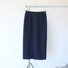 Load image into Gallery viewer, 00&#39;s midi skirt with pinstripe, size S