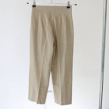 Load image into Gallery viewer, Vintage capri pants, size XS