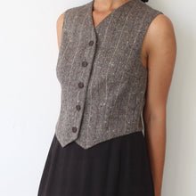 Load image into Gallery viewer, Vintage wool waistcoat, size S