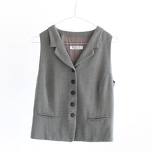 Load image into Gallery viewer, Vintage Marella cropped waistcoat, size S/M