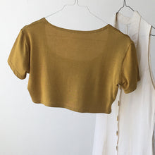 Load image into Gallery viewer, 00&#39;s cropped top, size XS