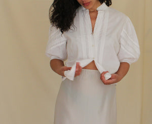 Vintage white cotton blouse with puffy sleeves, size S/M