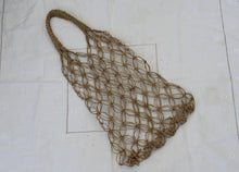 Load image into Gallery viewer, Vintage straw net bag