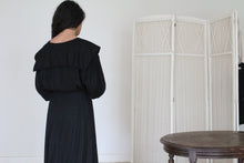 Load image into Gallery viewer, Vintage black cotton blouse with wide collar, size S-L