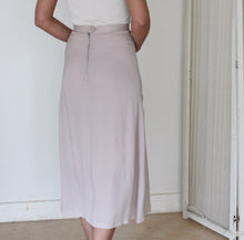 Load image into Gallery viewer, Vintage dusty pink midi skirt, size XS