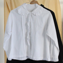 Load image into Gallery viewer, Vintage cotton white blouse size XS