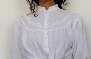 Vintage white cotton blouse, size S/M