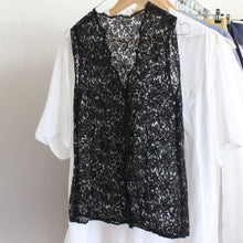 Load image into Gallery viewer, Vintage lace top, size S
