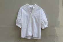 Load image into Gallery viewer, Vintage white cotton blouse with puffy sleeves, size S/M