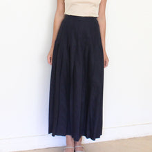 Load image into Gallery viewer, 80&#39;s dark blue linen Ralph Lauren plissé skirt, size XS