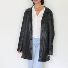 Load image into Gallery viewer, Vintage black leather jacket