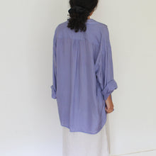 Load image into Gallery viewer, 90&#39;s lavender blue silk shirt, size XL