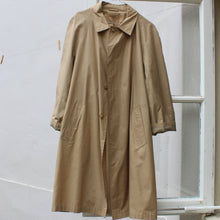 Load image into Gallery viewer, Vintage trenchcoat, size S/M