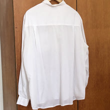 Load image into Gallery viewer, White cotton button up shirt