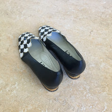 Load image into Gallery viewer, Vintage loafers, size 37