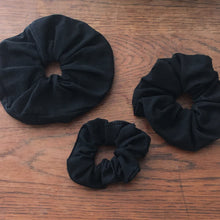 Load image into Gallery viewer, Vintage scrunchie made of vintage cotton