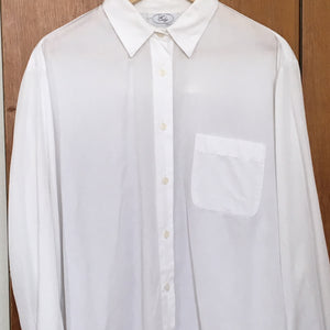 White cotton button up shirt