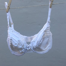 Load image into Gallery viewer, Vintage cotton bra+slip