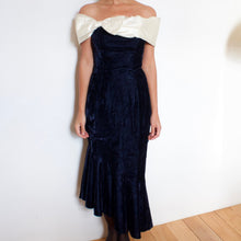 Load image into Gallery viewer, Vintage 80&#39;s Gunne Sax dress, size XS